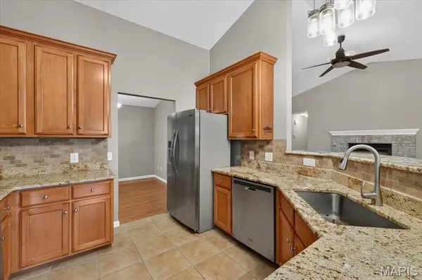 234 Romaine Spring VW, Fenton, MO 63026