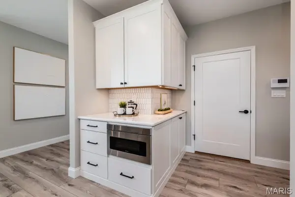 734 Barnwood Hill DR, O'fallon, MO 63385