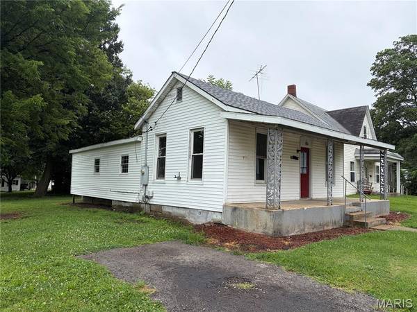 220 Vine ST, Sparta, IL 62286