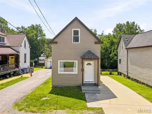 922 Dammert AVE, St Louis, MO 63125