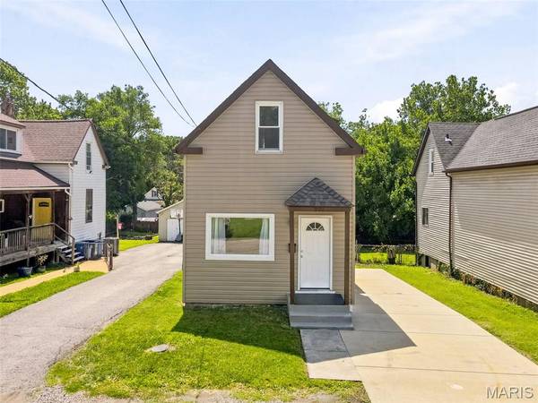 922 Dammert AVE, St Louis, MO 63125