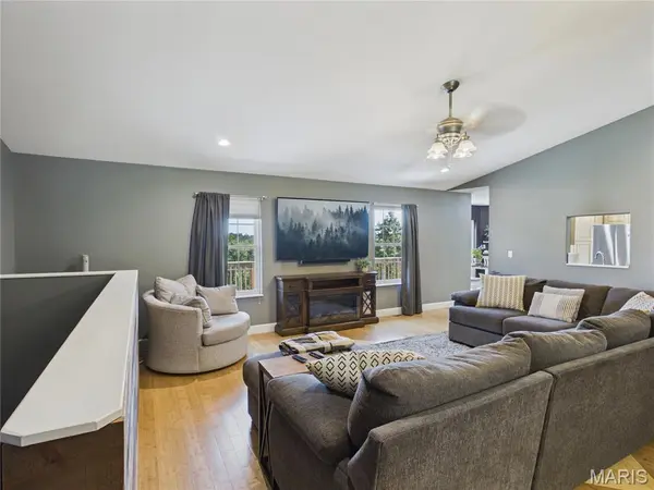 22410 Beaumont RD, Crocker, MO 65452