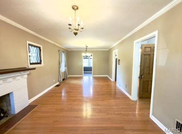 280 N Castello ST, Florissant, MO 63031