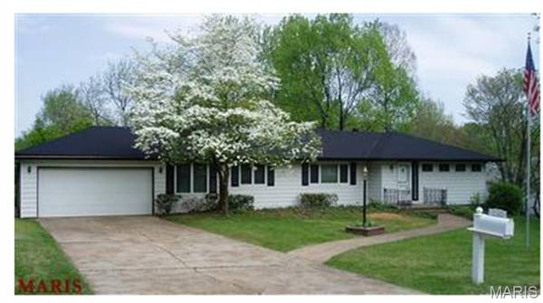 10514 Green Slope DR, St Louis, MO 63136