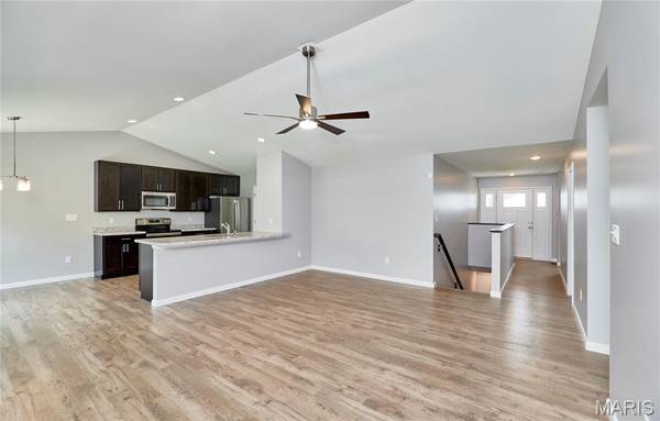 133 Day Lily LN, Wentzville, MO 63385