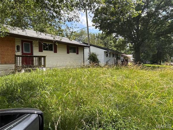 10546 Spring Garden DR, St Louis, MO 63137