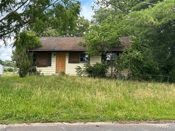 455 Midlothian RD, St Louis, MO 63137