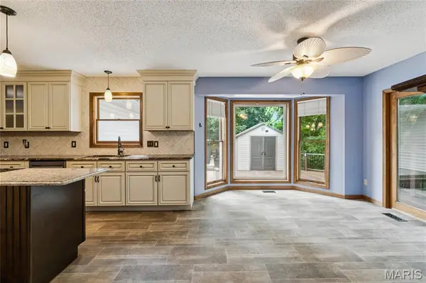 2792 Riebold CIR, Arnold, MO 63010