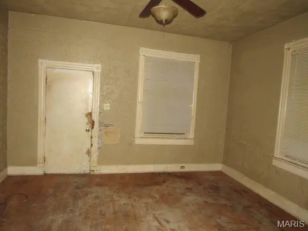 6024 W B ST, Belleville, IL 62223