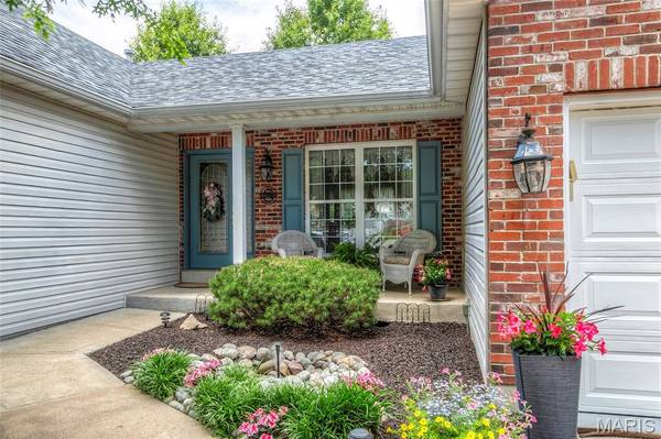 1903 Bonnie Brook LN, Wentzville, MO 63385