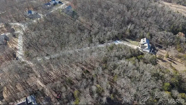 6088-6089 Richmond DR, Hillsboro, MO 63050