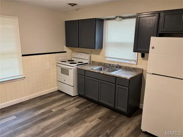 9710 Balboa DR, St Louis, MO 63136