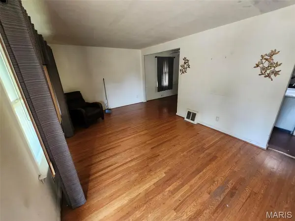 2461 Shannon AVE, Jennings, MO 63136
