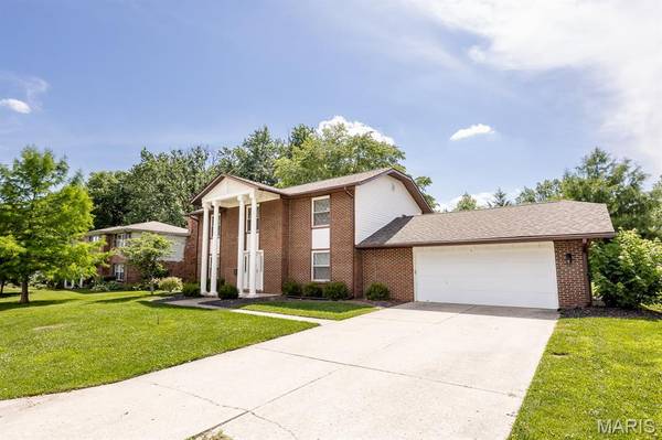 809 Reiss RD, O'fallon, IL 62269
