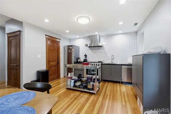 4539 Virginia AVE, St Louis, MO 63111