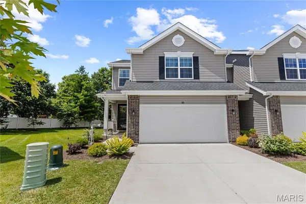 60 Richmond Center CT, St Peters, MO 63376