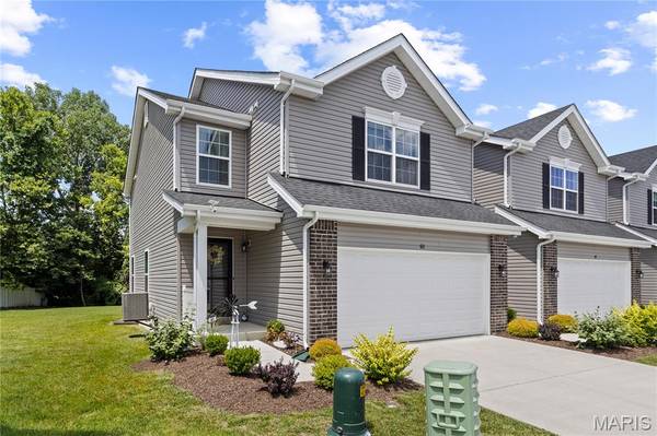 60 Richmond Center CT, St Peters, MO 63376