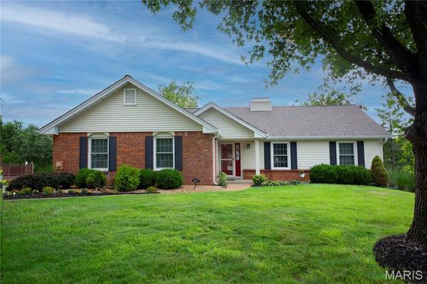 1617 W Field AVE, Ellisville, MO 63011