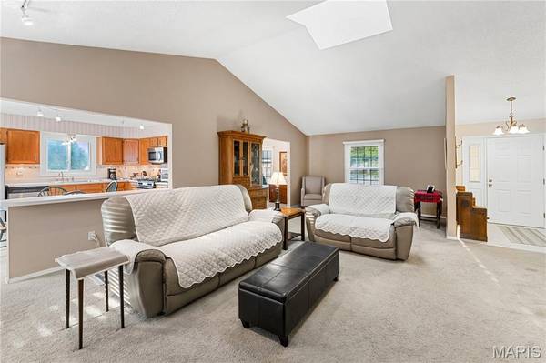1617 W Field AVE, Ellisville, MO 63011