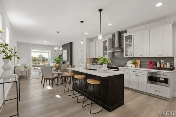 535 Wheatfield CIR, O'fallon, MO 63385