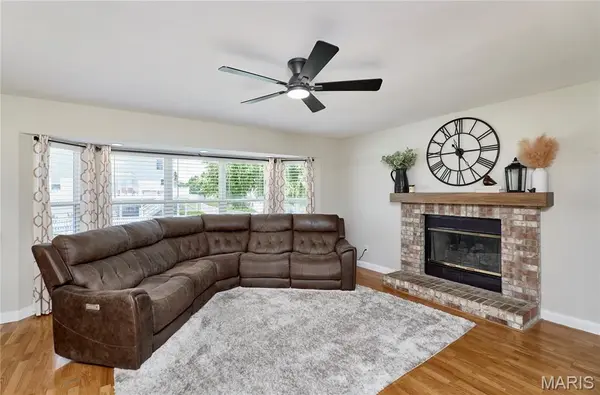 13 Lord Edward CT, O'fallon, MO 63366