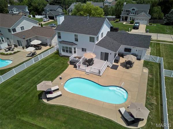 13 Lord Edward CT, O'fallon, MO 63366