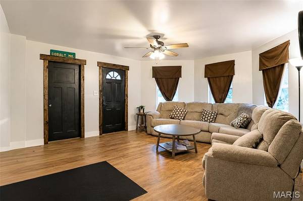 418 E Marvin AVE, Fredericktown, MO 63645