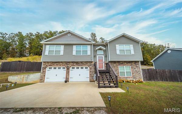 21005 Halifax DR, St Robert, MO 65584