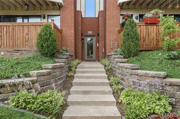 5575 Waterman BLVD #C, St Louis, MO 63112