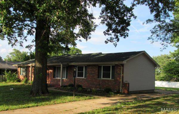 12360 Space DR, Florissant, MO 63033