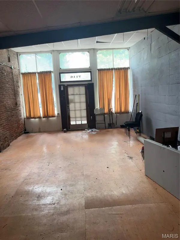 7116 S Broadway, St Louis, MO 63111