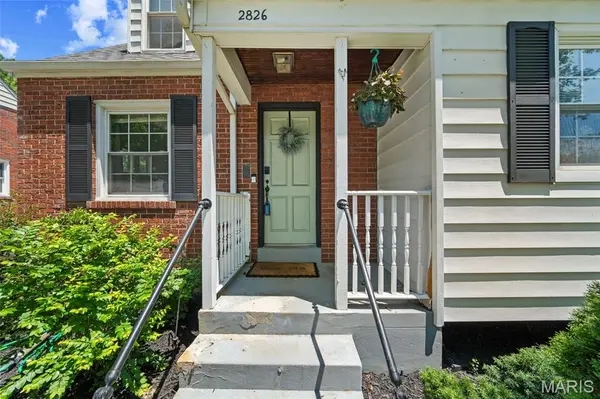 2826 Dunkirk DR, St Louis, MO 63119