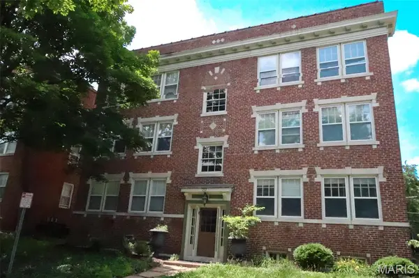757 Syracuse AVE #2S, University City, MO 63130