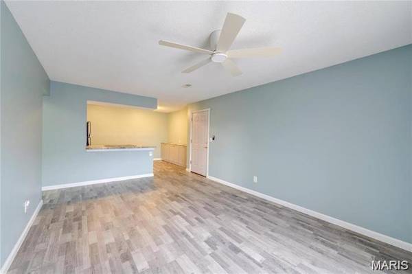 1430 Summergate Pkwy #J, St Charles, MO 63303