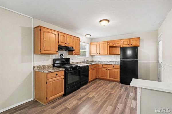 1105 5th PLZ, Florissant, MO 63031
