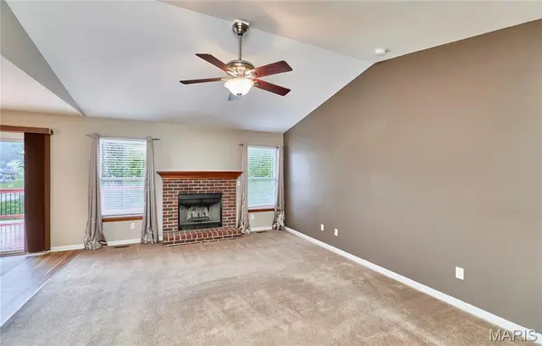 139 Cuivre River DR, Troy, MO 63379
