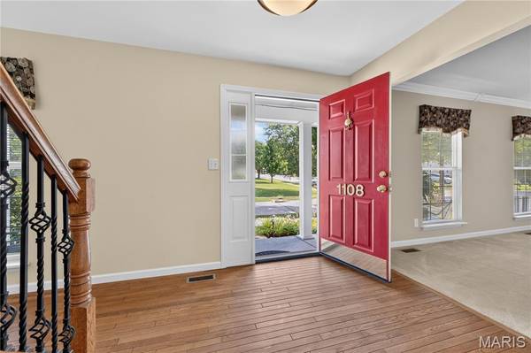 1108 Hampton Meadows DR, O'fallon, MO 63368