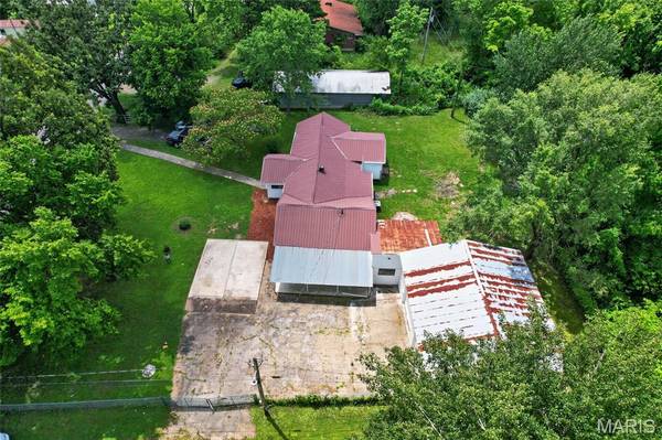 206 Lion ST, Dixon, MO 65459