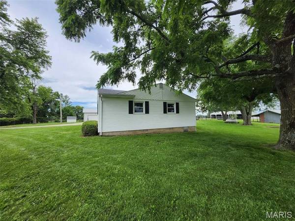 3711 M- State Highway MM, Mountain Grove, MO 65711