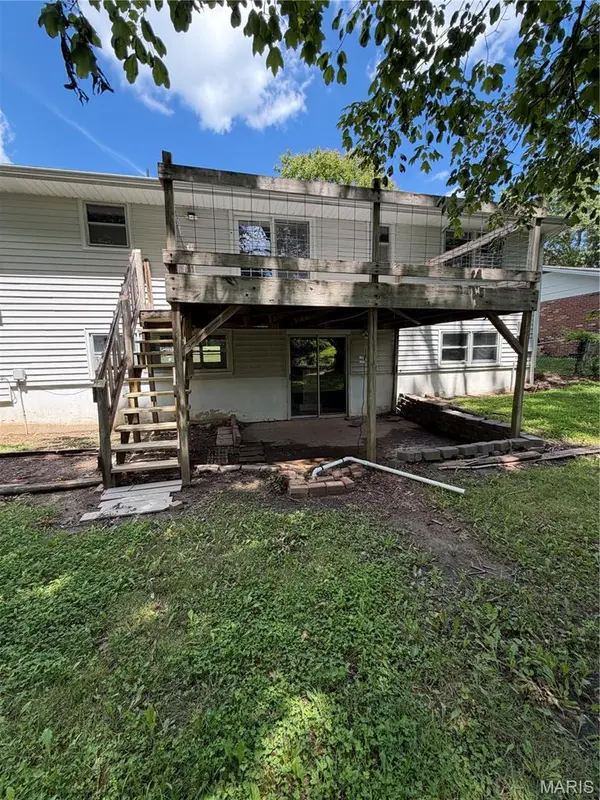 2033 Anthony DR, Cape Girardeau, MO 63701