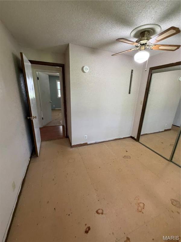 2033 Anthony DR, Cape Girardeau, MO 63701