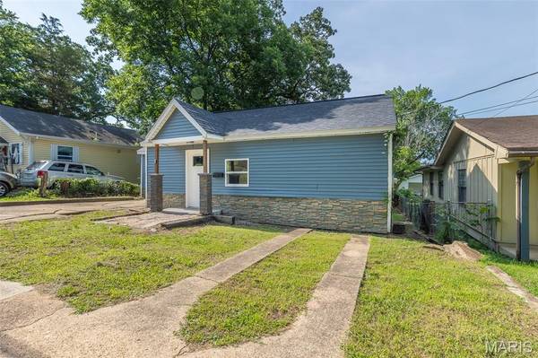 948 W Harper ST, Poplar Bluff, MO 63901