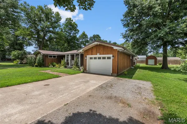 416 S Cooter RD, Steele, MO 63877