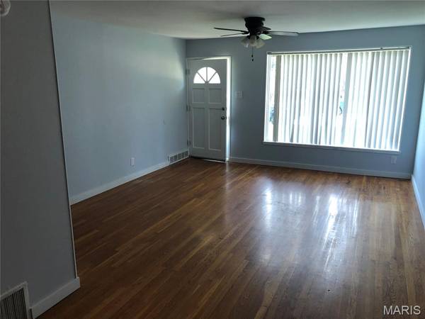 7316 Sharp AVE, St Louis, MO 63116