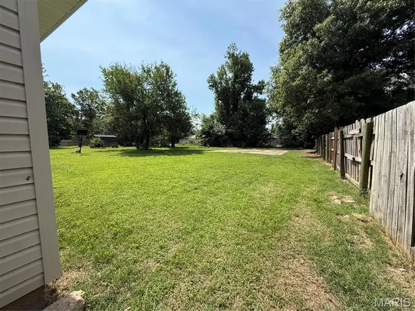1309 McDougal AVE, Sikeston, MO 63801