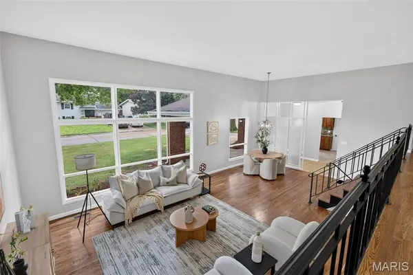 7323 Cartwheel LN, Hazelwood, MO 63042