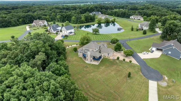 1 Cedar Lake CT, Troy, MO 63379