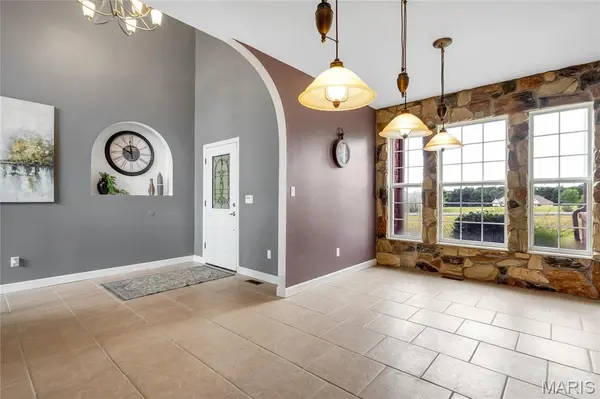 1 Cedar Lake CT, Troy, MO 63379