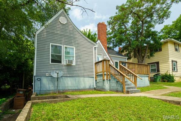 709 E 10th ST, Rolla, MO 65401