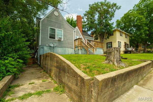 709 E 10th ST, Rolla, MO 65401